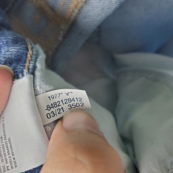 American Eagle Womens Medium Wash Mom Jean Size 12 - Picture 7 of 7